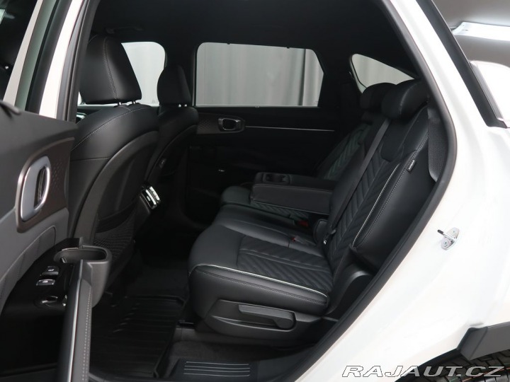 Kia Sorento TOP - K odběru IHNED 2026