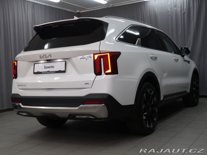 Kia Sorento TOP - K odběru IHNED 2026