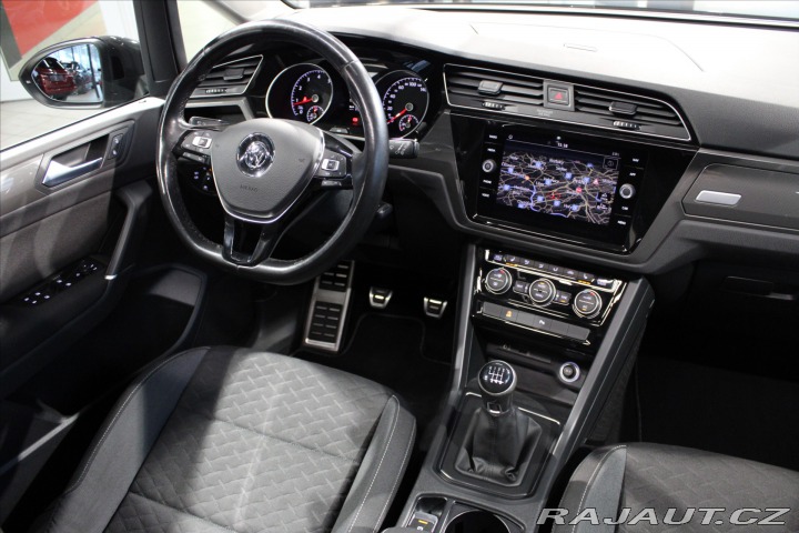 Volkswagen Touran 1.5 TSi 7Míst/ACC/Pano/Ka 2018