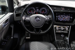 Volkswagen Touran 1.5 TSi 7Míst/ACC/Pano/Ka 2018