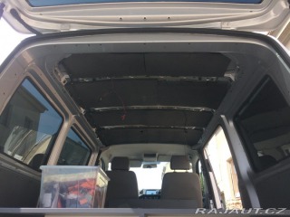 Volkswagen Transporter 2.0TDI obytná vestavba 2011