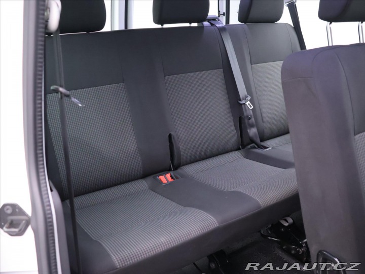 Volkswagen Transporter 2,0 TDI 81kW Klima 8-míst 2021