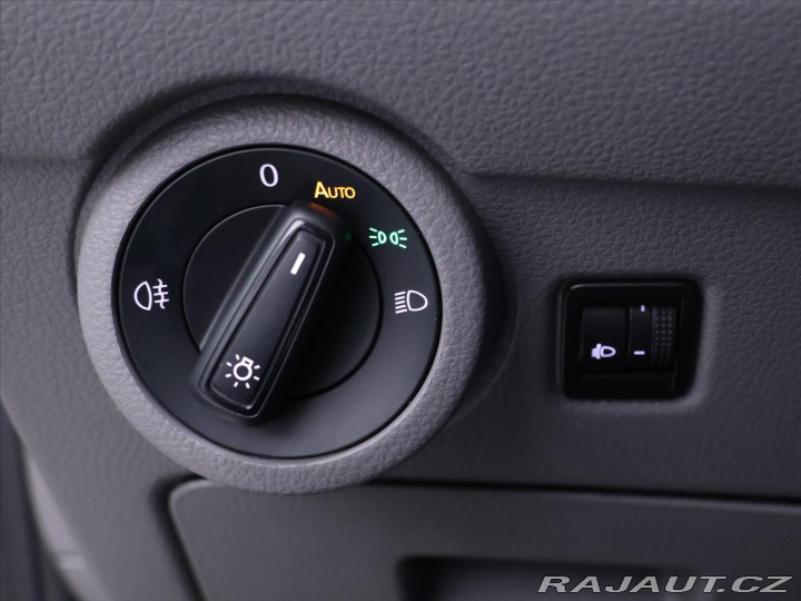 Volkswagen Transporter 2,0 TDI 81kW Klima 8-míst 2021