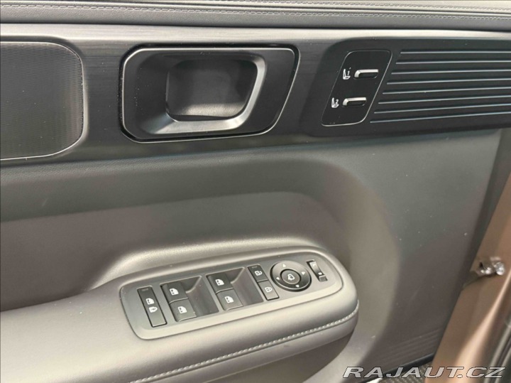 Hyundai Santa Fe 1,6 T-GDI HEV CALLIGRAPHY 2025