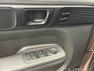 Hyundai Santa Fe 1,6 T-GDI HEV CALLIGRAPHY 2025