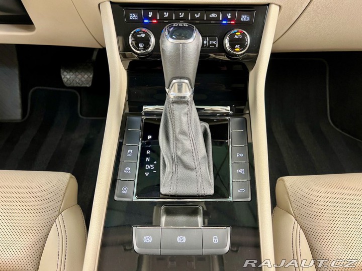 Škoda Superb 2.0TSI DSG L&K, MASÁŽ 2021