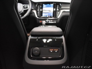 Volvo V60 2,0 T6 AWD PLUS BLIS,Bezk 2025