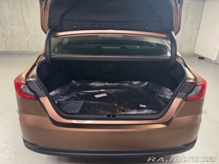 Toyota Camry 2.5 Hybrid Executive 2025