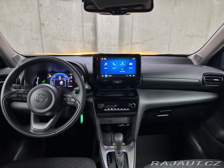 Toyota Yaris Cross COMFORT 1.5 Hybrid FWD 11 2025