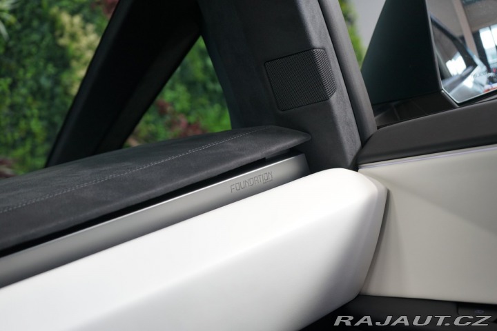 Tesla Ostatní modely Cybertruck Cyberbeast Tri Motor AWD 2024