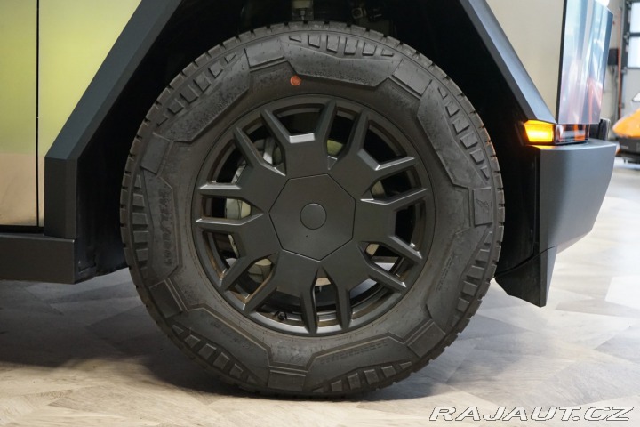 Tesla Ostatní modely Cybertruck Cyberbeast Tri Motor AWD 2024