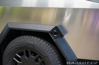 Tesla Ostatní modely Cybertruck Cyberbeast Tri Motor AWD 2024