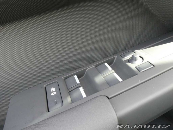 Land Rover Defender 110 3,0 S D200 2026