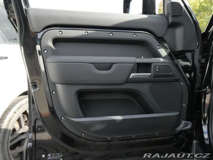 Land Rover Defender 110 3,0 S D200 2026