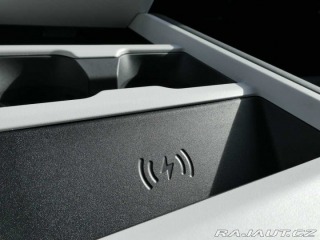 Land Rover Defender 110 3,0 S D200 2026