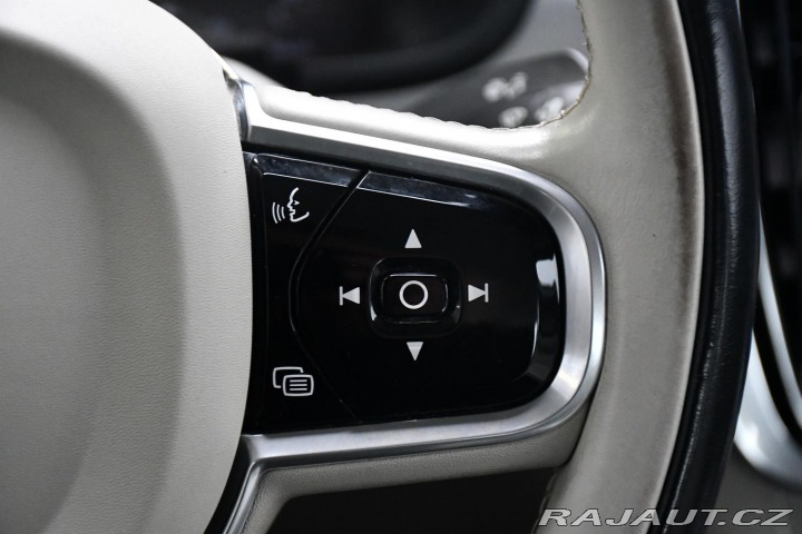 Volvo S90 D5 AWD ČR 2016