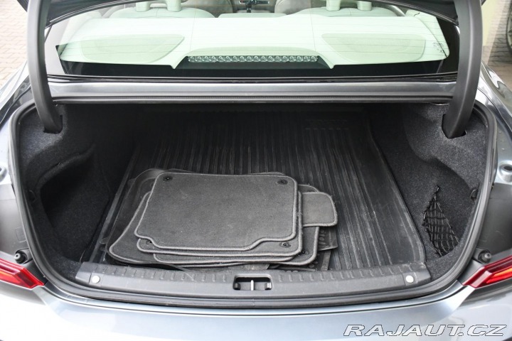 Volvo S90 D5 AWD ČR 2016