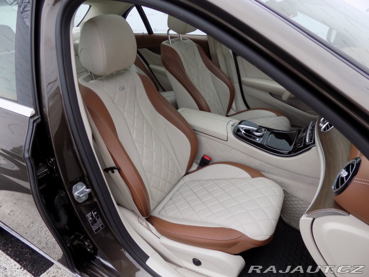 Mercedes-Benz E 220d/1.Maj.ČR/4-M/Designo 2017