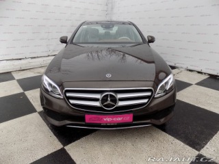 Mercedes-Benz E 220d/1.Maj.ČR/4-M/Designo 2017