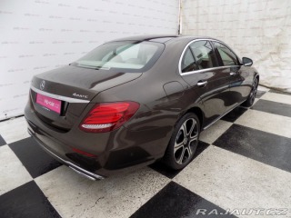 Mercedes-Benz E 220d/1.Maj.ČR/4-M/Designo 2017