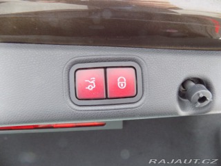 Mercedes-Benz E 220d/1.Maj.ČR/4-M/Designo 2017