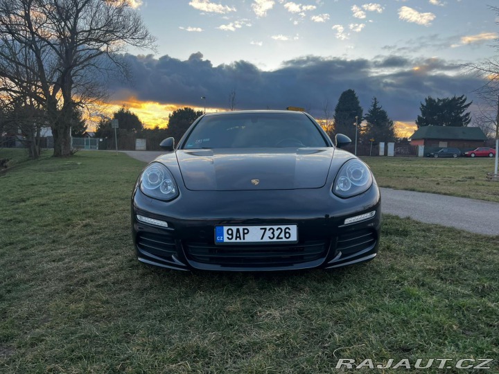 Porsche Panamera  2016