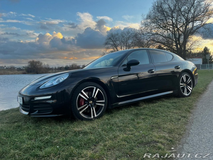 Porsche Panamera  2016
