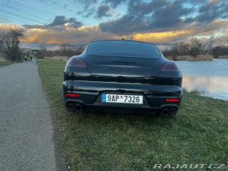 Porsche Panamera 2016