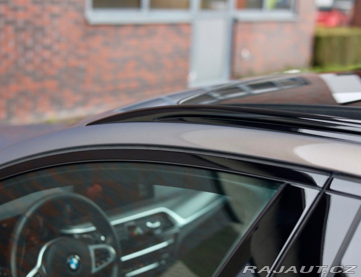 BMW 5 Touring  540i xDrive  245 2022