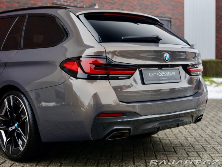 BMW 5 Touring  540i xDrive  245 2022