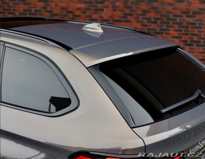 BMW 5 Touring  540i xDrive  245 2022