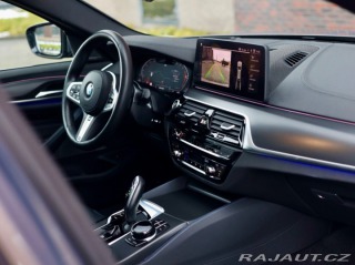 BMW 5 Touring  540i xDrive  245 2022