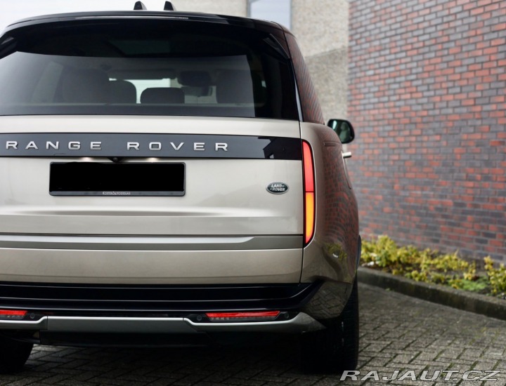 Land Rover Range Rover D250 AWD HSE Krásna špec 2023