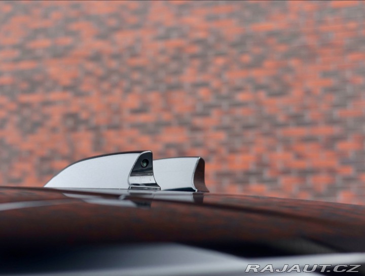 Land Rover Range Rover D250 AWD HSE Krásna špec 2023