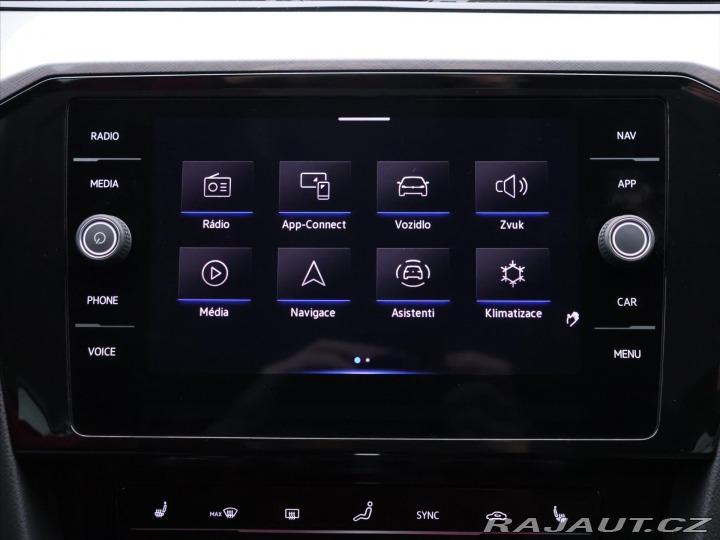 Volkswagen Passat 2,0 TDI 110kW DSG Matrix 2023