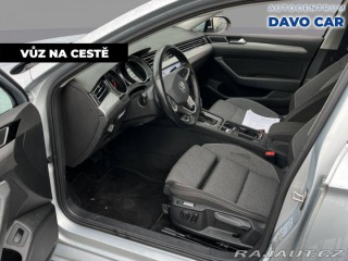 Volkswagen Passat 2,0 TDI 110kW DSG Matrix 2023