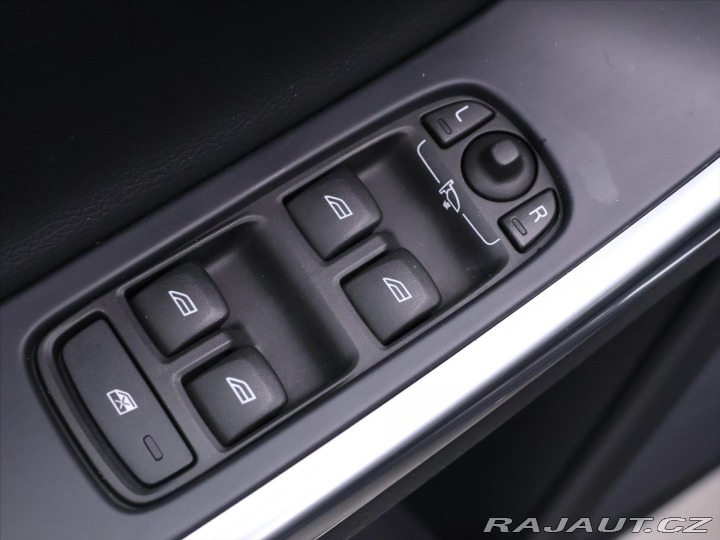 Volvo XC60 2,4 D5 162kW Aut. AWD Mom 2017