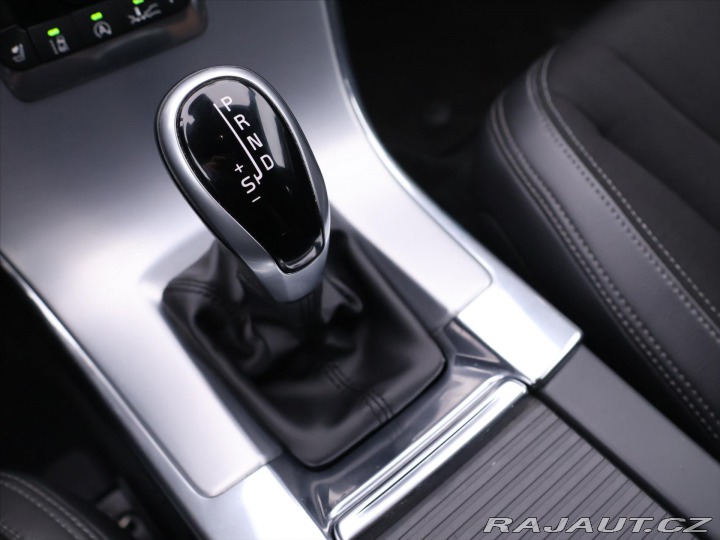 Volvo XC60 2,4 D5 162kW Aut. AWD Mom 2017