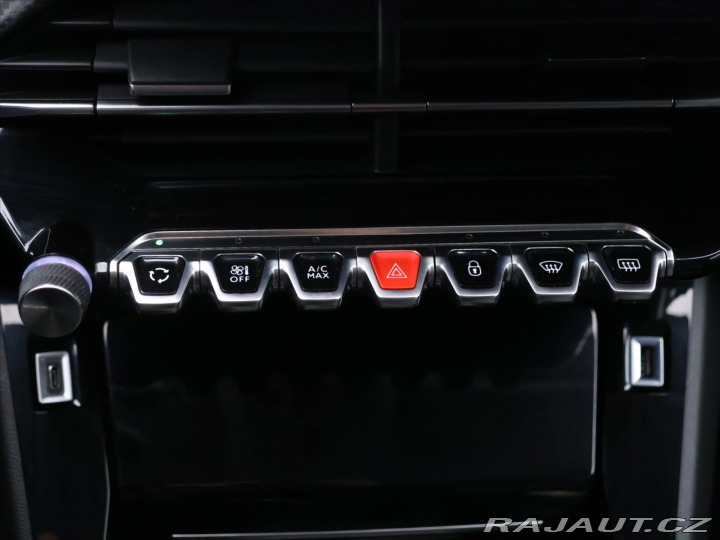 Peugeot 208 1,2 PureTech 74kW Allure 2019