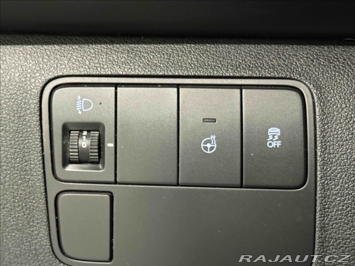 Hyundai Staria 2,2 CRDI SMART 1.majitel 2023