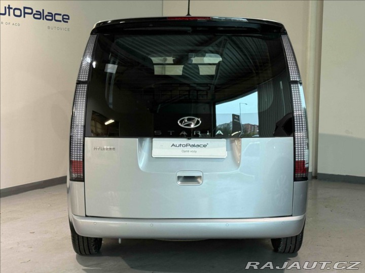 Hyundai Staria 2,2 CRDI SMART 1.majitel 2023
