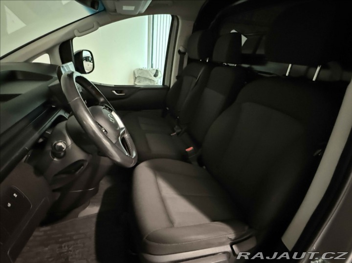 Hyundai Staria 2,2 CRDI SMART 1.majitel 2023