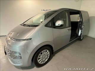 Hyundai Staria 2,2 CRDI SMART 1.majitel 2023