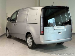 Hyundai Staria 2,2 CRDI SMART 1.majitel 2023