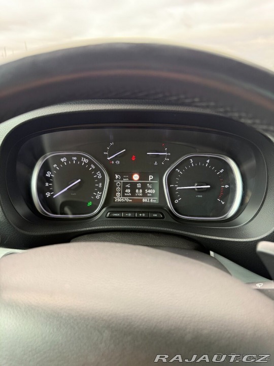 Citroën SpaceTourer 2,0   130Kw, Automat 1800