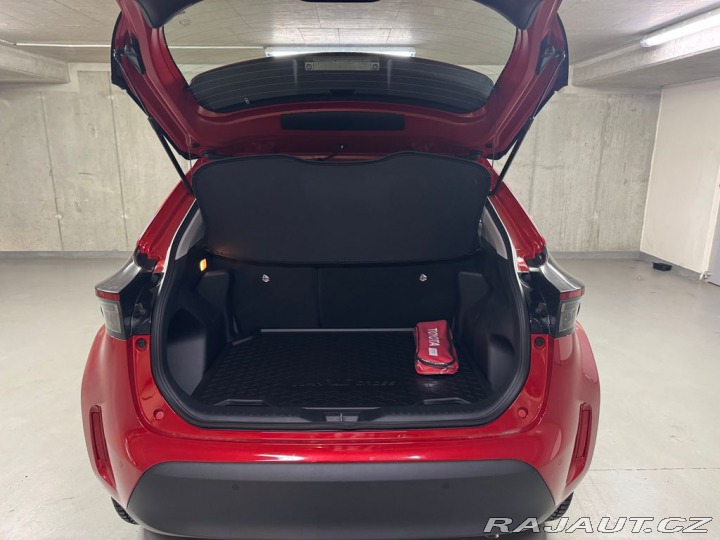 Toyota Yaris Cross COMFORT 1.5 Hybrid FWD 11 2025