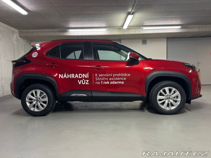 Toyota Yaris Cross COMFORT 1.5 Hybrid FWD 11 2025