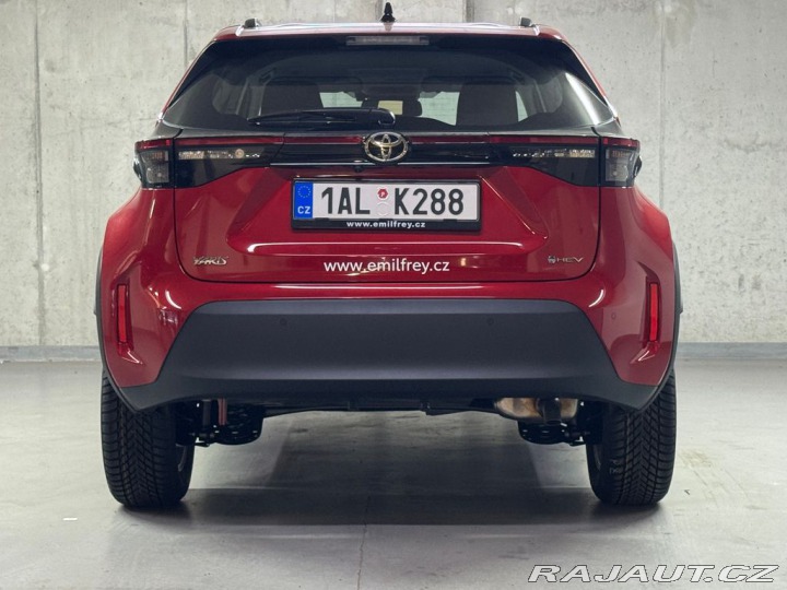 Toyota Yaris Cross COMFORT 1.5 Hybrid FWD 11 2025