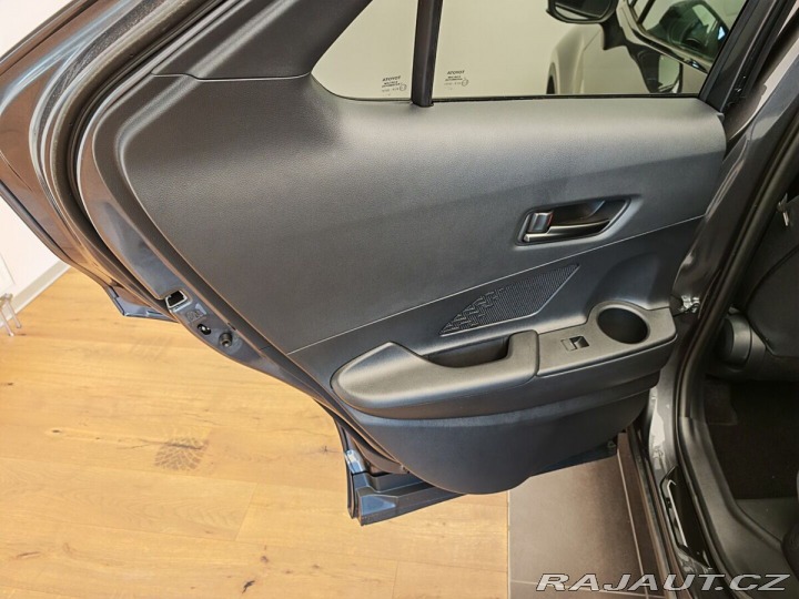 Toyota C-HR 1.8 Hybrid 4x2 Style 2025