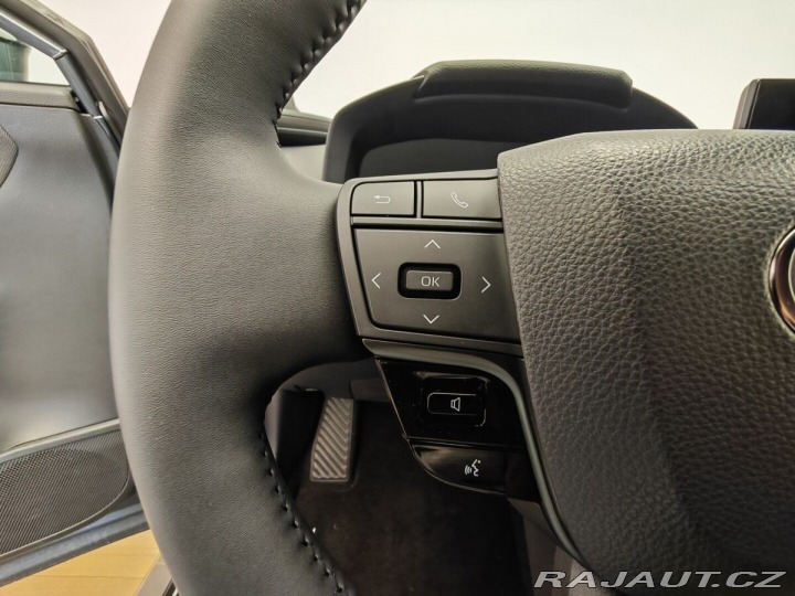 Toyota C-HR 1.8 Hybrid 4x2 Style 2025